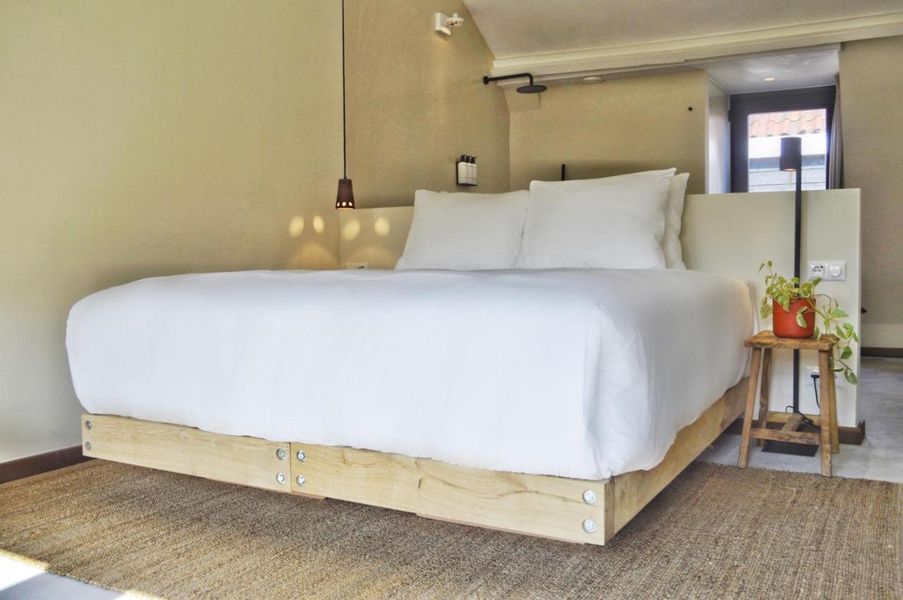 Van Heeckeren Apartments & Suites Nes Nes  Εξωτερικό φωτογραφία